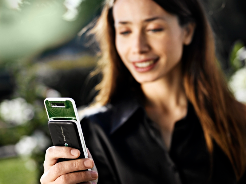 Illustration for article titled Sony Ericsson S500 Shows Your Inner Artist